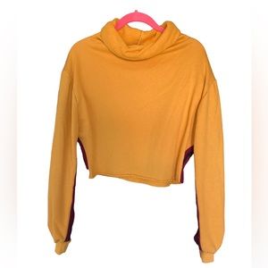 Twenty Montreal Cropped Sweater